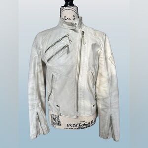 B.B. Miles. Made of genuine leather. Women jacket. Size M.